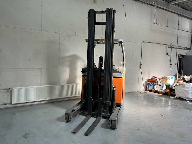 2016 - still - fmx17 - reach forklift - afbeelding 4 van  9