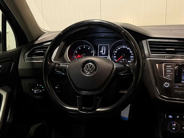 2016 - volkswagen - tiguan - 1.4 tsi comfortline k-340-xg iaw - afbeelding 9 van  31