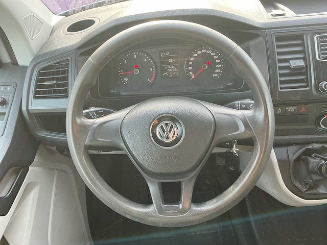 2016 - volkswagen - transporter - 2.0 tdi l2h1 comf. - bedrijfswagen - afbeelding 12 van  14