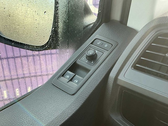 2016 - volkswagen - transporter - 2.0 tdi l2h1 comf. - bedrijfswagen - afbeelding 5 van  14