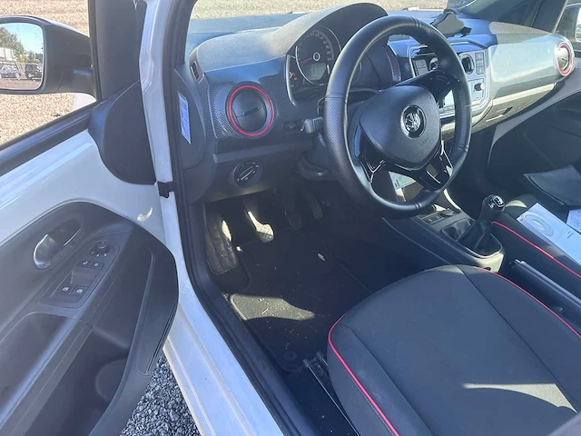 2016 - volkswagen - up! - 1.0 bmt move up! - car - afbeelding 18 van  20