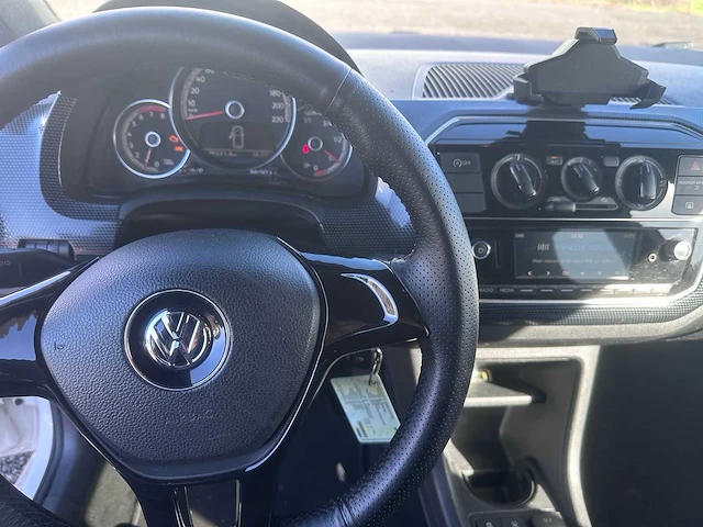 2016 - volkswagen - up! - 1.0 bmt move up! - car - afbeelding 19 van  20