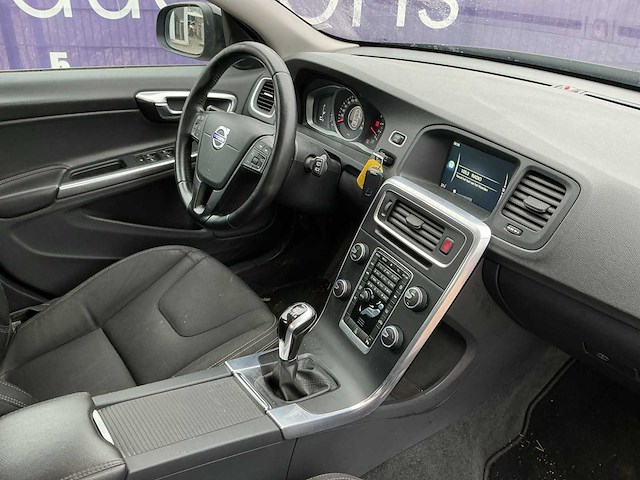 2016 - volvo - v60 - 2.0 d2 kinetic bns - personenauto - afbeelding 11 van  13