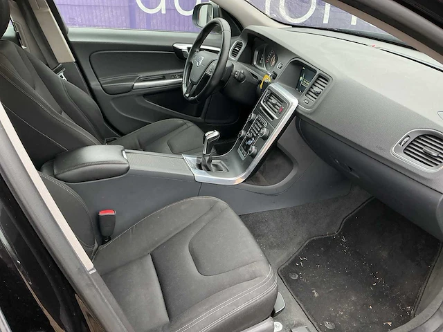 2016 - volvo - v60 - 2.0 d2 kinetic bns - personenauto - afbeelding 9 van  13
