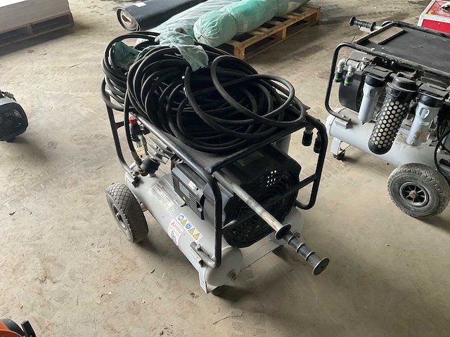 2016 aariac mobiel 340/22h luchtcompressor - afbeelding 1 van  8