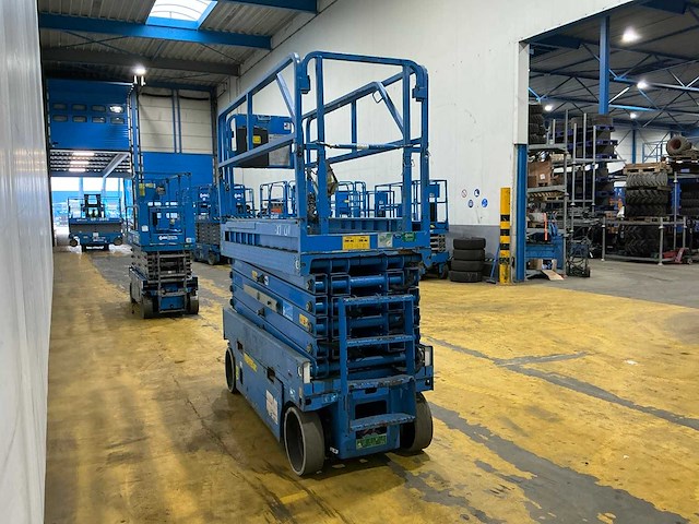 2016 airo x12 en hoogwerker - afbeelding 10 van  12