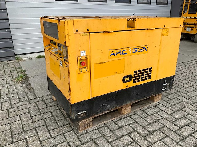 2016 arc gen weldmaker 500ssd lasdiesel - afbeelding 1 van  9
