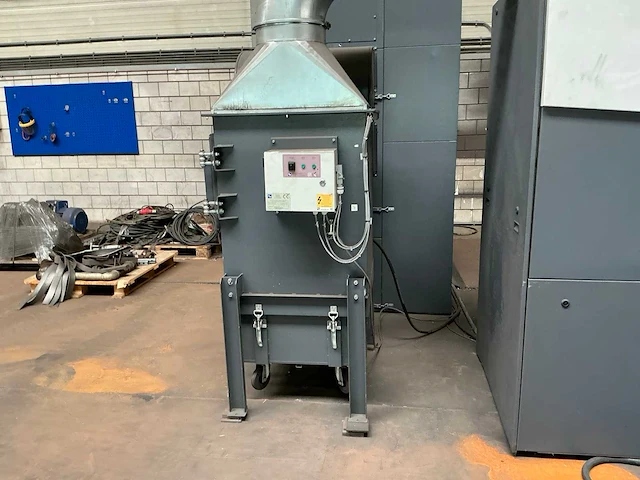 2016 arku edge breaker 2000 plus afbraammachine - afbeelding 11 van  15