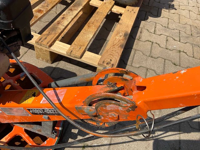 2016 atlas copco bg240 mechanische troffel / betonvlinder / cementvlinder - afbeelding 7 van  9