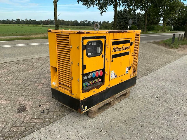 2016 atlas copco eps303tde stroomgenerator - afbeelding 1 van  22