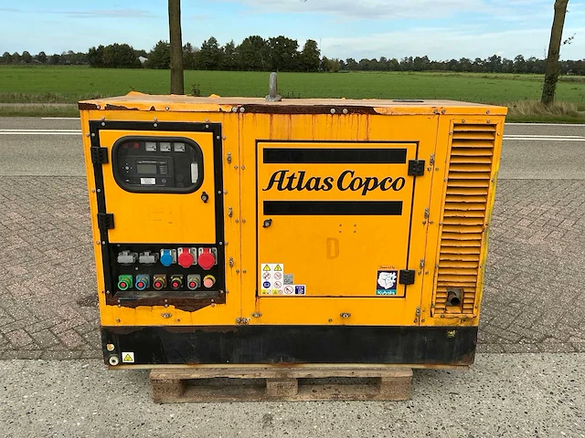 2016 atlas copco eps303tde stroomgenerator - afbeelding 12 van  22