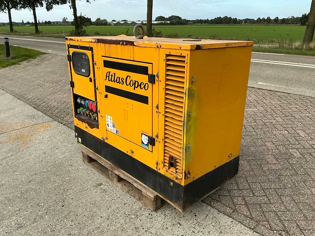2016 atlas copco eps303tde stroomgenerator - afbeelding 16 van  22