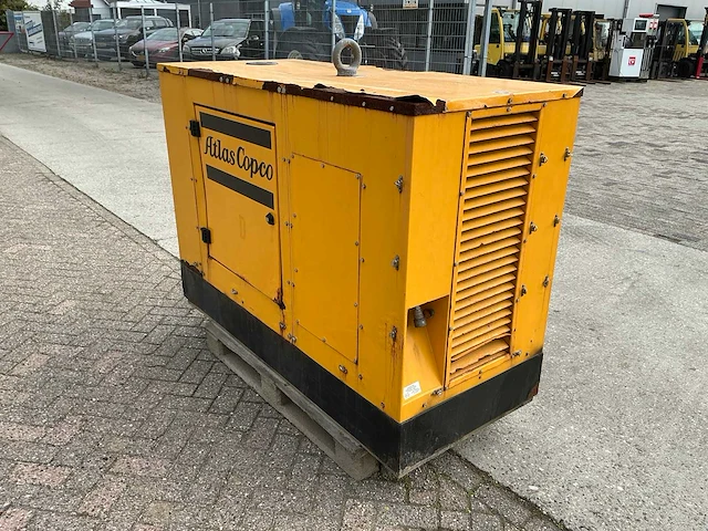 2016 atlas copco eps303tde stroomgenerator - afbeelding 20 van  22