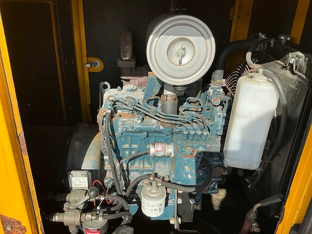 2016 atlas copco eps303tde stroomgenerator - afbeelding 2 van  19