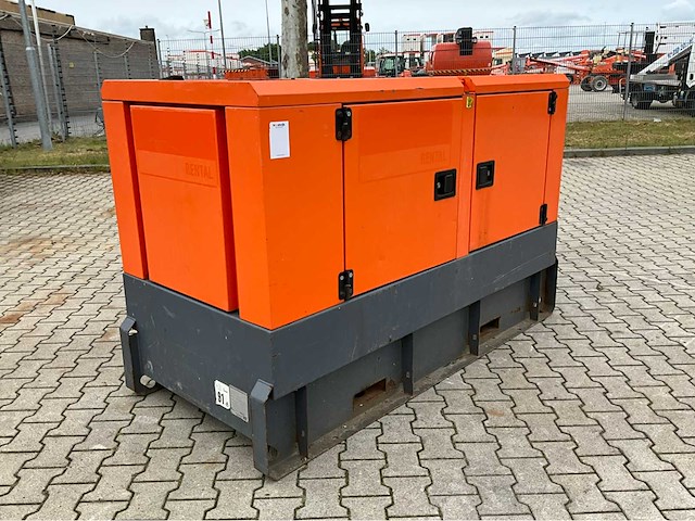 2016 atlas copco / grupos electrogenos europa qas 40 st3 aggregaat - afbeelding 17 van  19