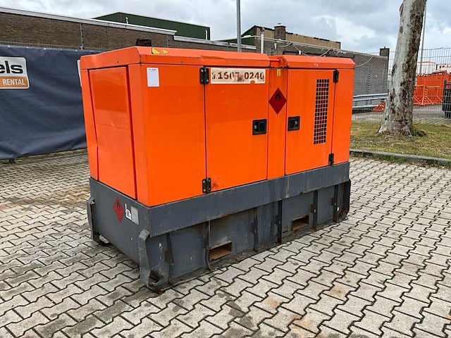 2016 atlas copco / grupos electrogenos europa qas 60 st3 stroom aggregaat - afbeelding 10 van  12