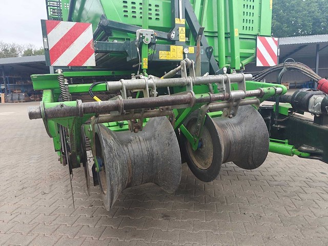 2016 avr spirit 9200 2-rijige bunkerverstekrooier 8 ton - afbeelding 6 van  16