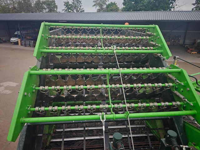 2016 avr spirit 9200 2-rijige bunkerverstekrooier 8 ton - afbeelding 9 van  16