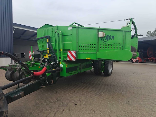 2016 avr spirit 9200 2-rijige bunkerverstekrooier 8 ton - afbeelding 6 van  25
