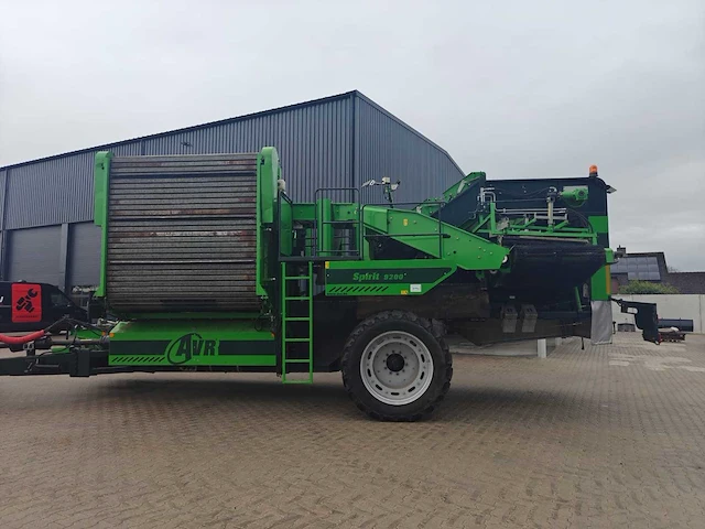 2016 avr spirit 9200 2-rijige bunkerverstekrooier 8 ton - afbeelding 21 van  25