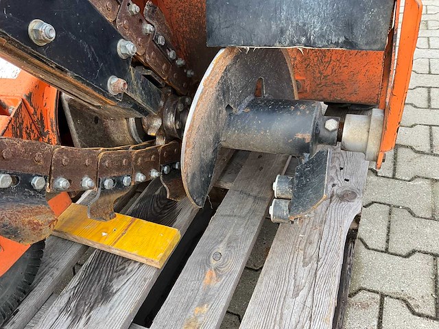 2016 barreto 1324d grondsleuvenfrees - afbeelding 4 van  16