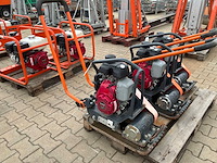 2016 belle / altrad lc3228 compacte trilplaat - afbeelding 1 van  6