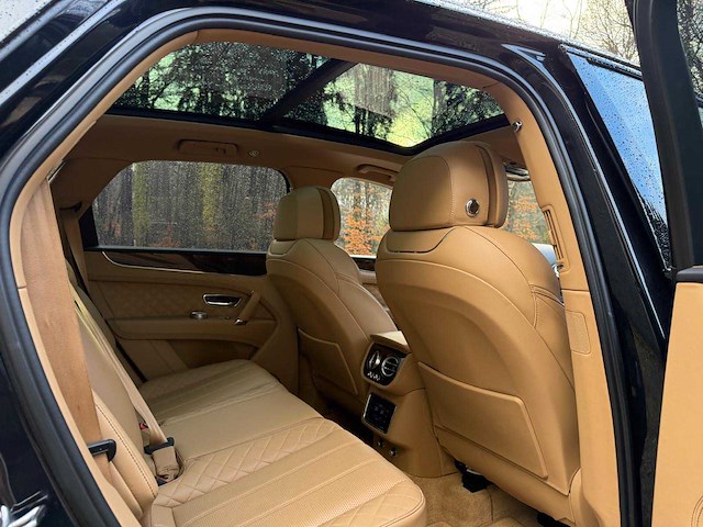 2016 bentley bentayga w12 608pk personenauto - afbeelding 2 van  14