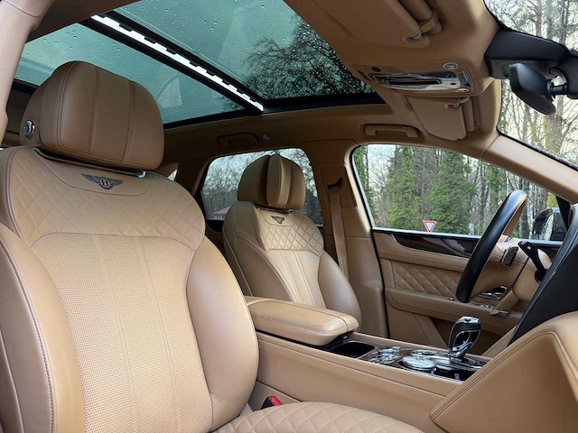 2016 bentley bentayga w12 608pk personenauto - afbeelding 8 van  9