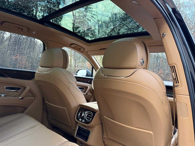 2016 bentley bentayga w12 608pk personenauto - afbeelding 9 van  9