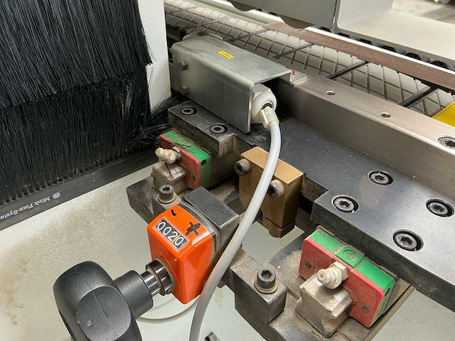 2016 biesse jade 340 halfautomatische kantenaanlijmmachine - afbeelding 37 van  43