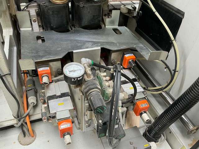 2016 biesse jade 340 halfautomatische kantenaanlijmmachine - afbeelding 35 van  43