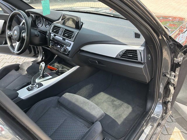 2016 bmw 1-serie 118i cent exe personenauto - afbeelding 25 van  42