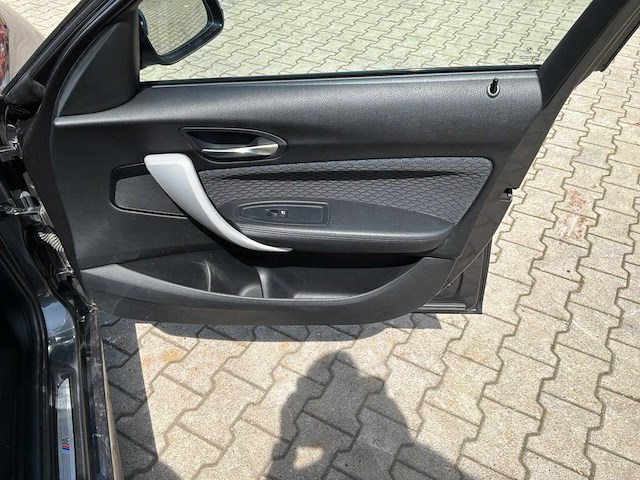 2016 bmw 1-serie 118i cent exe personenauto - afbeelding 24 van  42