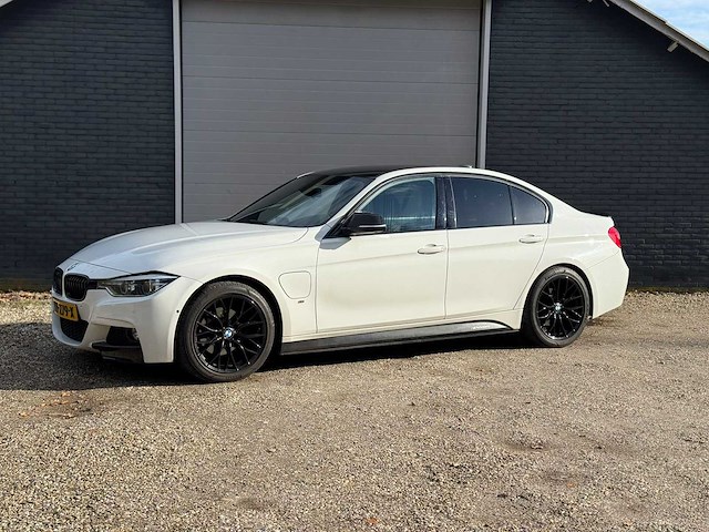 2016 bmw 330 e m-pakket personenauto - afbeelding 7 van  12