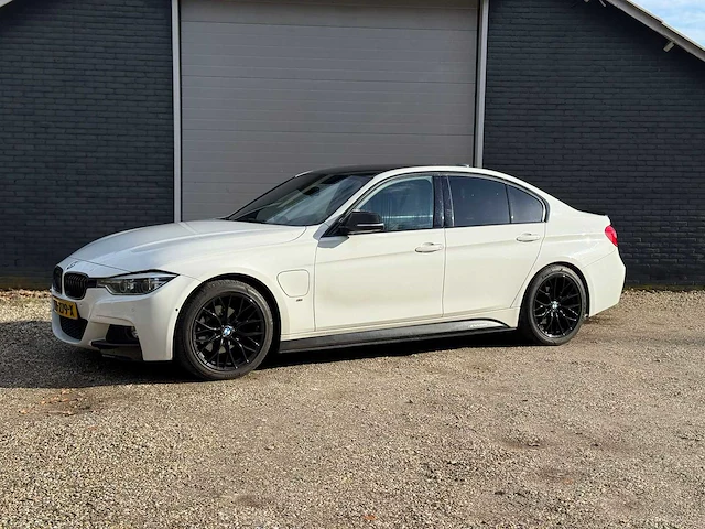 2016 bmw 330 e m-pakket personenauto - afbeelding 7 van  12