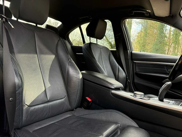 2016 bmw 330 e m-pakket personenauto - afbeelding 2 van  12