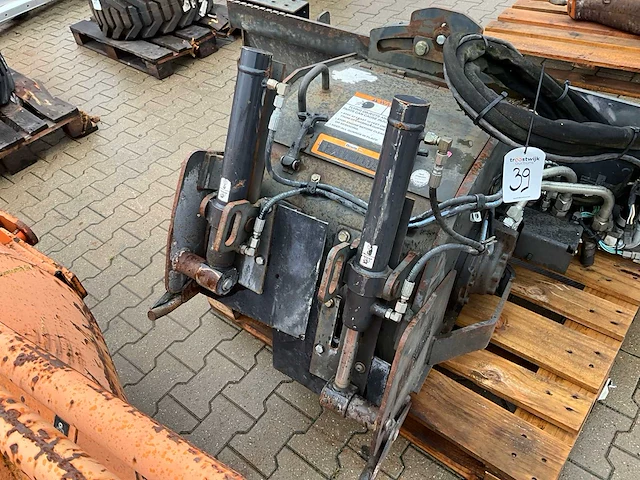 2016 bobcat 18pla asfaltfreesmachine / betonfreesmachine - afbeelding 12 van  12
