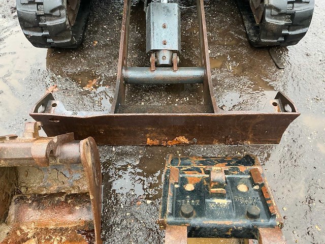 2016 bobcat e19 minigraafmachine - afbeelding 15 van  40