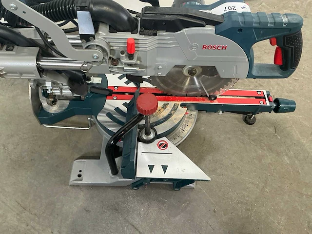 2016 bosch gcm 8 sjl telescoop-/afkortzaag - afbeelding 4 van  7