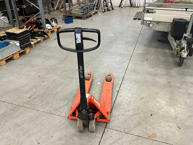 2016 bt lhm230 hand hydraulische palletwagen - afbeelding 4 van  5