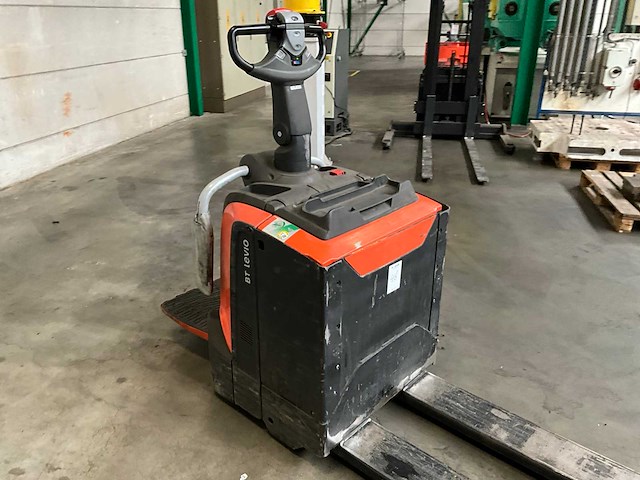 2016 bt lpe200 elektrische palletwagen - afbeelding 7 van  11