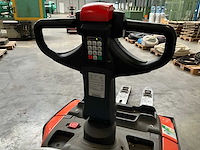 2016 bt lpe200 elektrische palletwagen - afbeelding 8 van  11