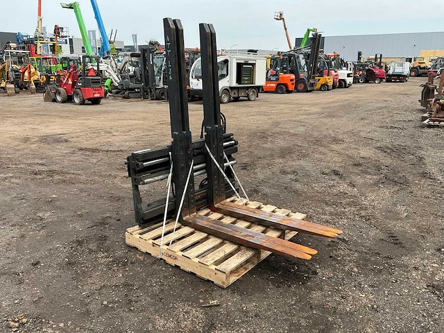 2016 cascade 28g2-fds-117 dubbel vorkenbord heftruck toebehoren - afbeelding 11 van  13