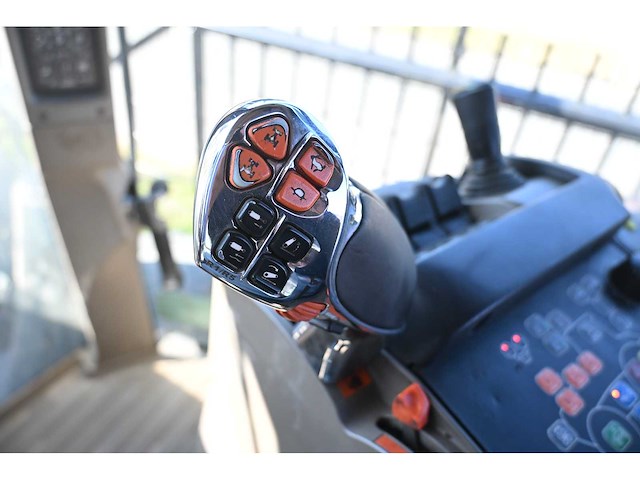 2016 case ih puma cvx 200 vierwielaangedreven landbouwtractor - afbeelding 28 van  37