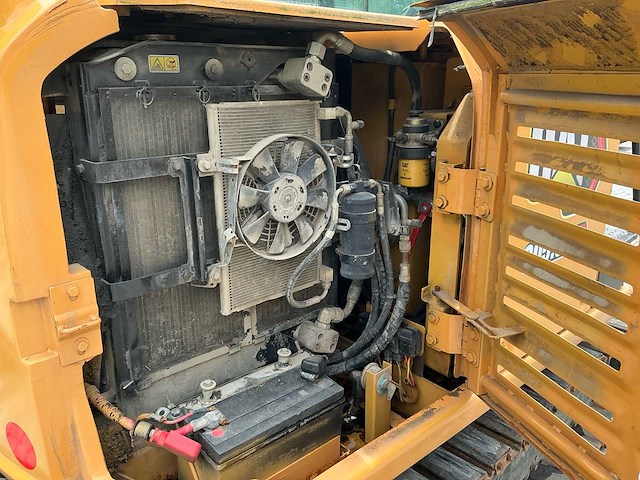 2016 caterpillar 305.5e2 rupsgraafmachine - afbeelding 27 van  37