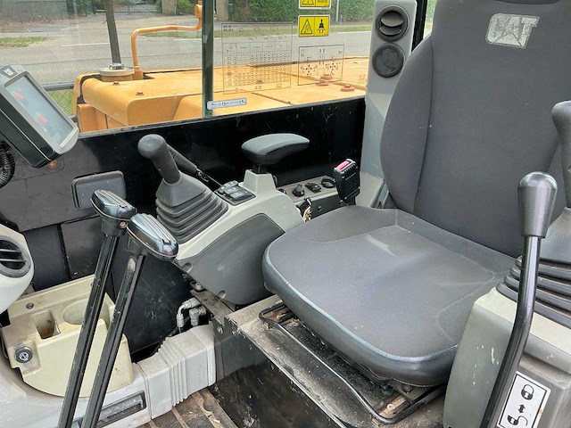 2016 caterpillar 305.5e2 rupsgraafmachine - afbeelding 17 van  37