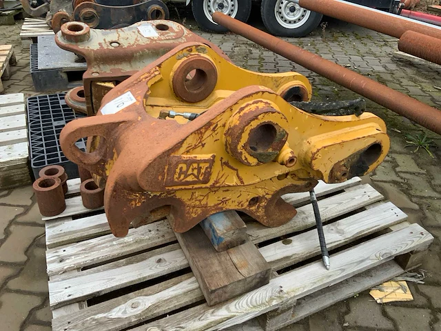 2016 caterpillar b-l linkage snelwissel - afbeelding 4 van  8