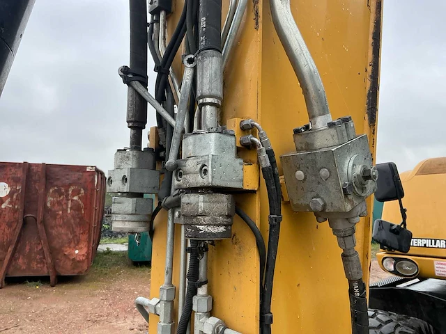 2016 caterpillar m313d banden graafmachine - afbeelding 34 van  36