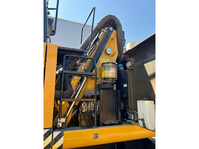 2016 caterpillar mh3022 banden graafmachine - afbeelding 13 van  23