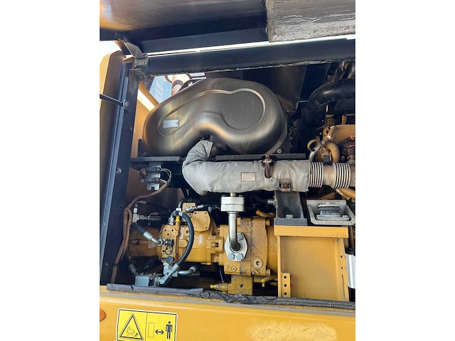 2016 caterpillar mh3022 banden graafmachine - afbeelding 15 van  23